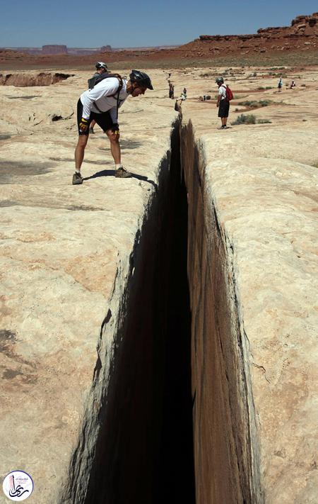 شکاف سیاه یک شکاف طبیعی در پارک ملی Canyonlands است